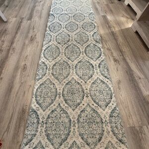 Elegant Blue and Cream Patterned Runner WASHABLE in your washing machine.